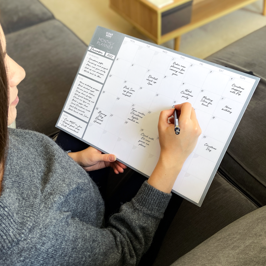 A3-Monthly-Desk-Pad-Clear-Mind-Concepts_05