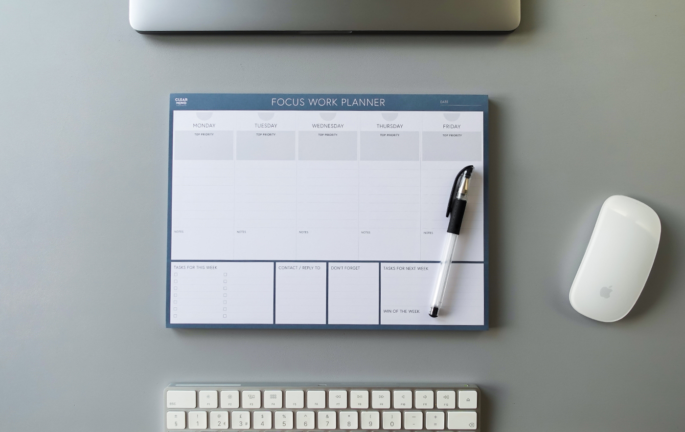 focus-work-planner-monday-to-friday-desk-pad-setup
